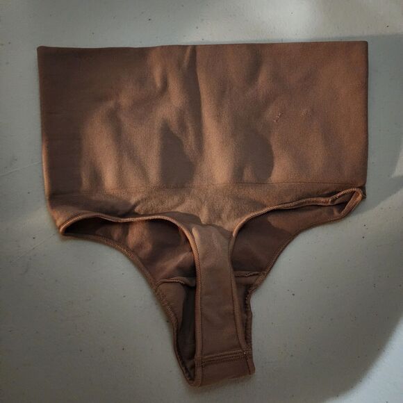 SKIMS Core Control Thong S/M Brown High Waisted Kim Kardashian SH-THG-0108 - Picture 2 of 6